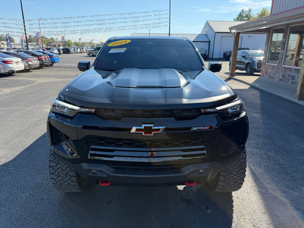 Used 2024 Chevrolet Colorado ZR2 w/ ZR2 Convenience Package III image 9