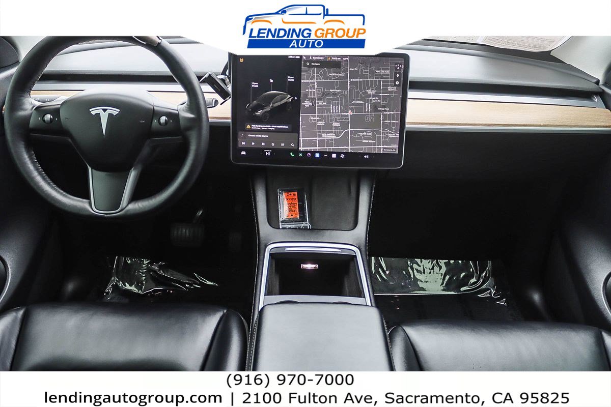 Used 2021 Tesla Model Y Long Range image 11