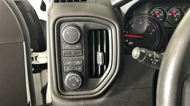 Used 2024 Chevrolet Silverado 2500 Custom w/ Custom Value Package AWD/4WD image 20