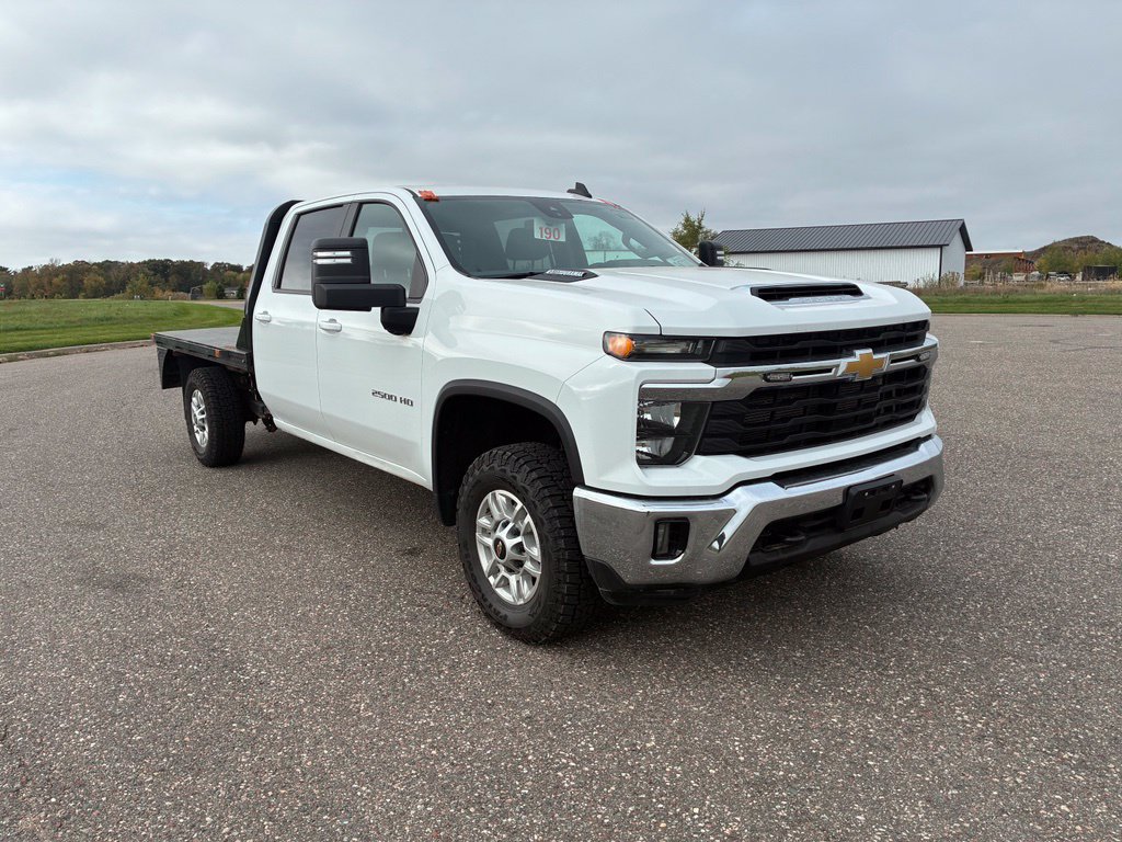 Used 2024 Chevrolet Silverado 2500 LT w/ Convenience Package AWD/4WD image 2