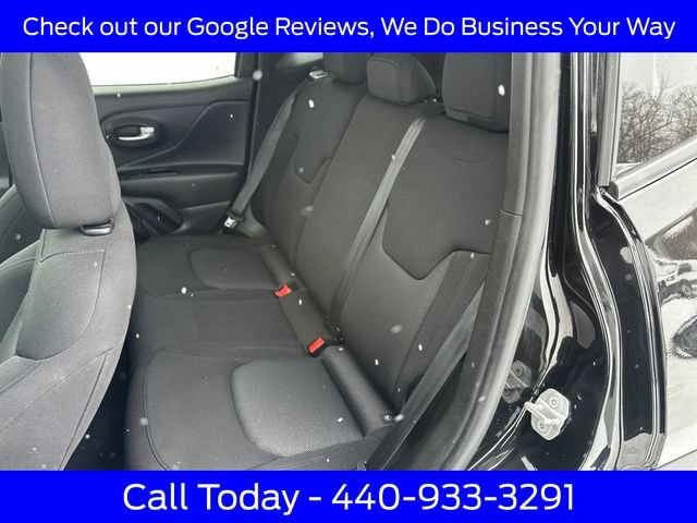 Used 2023 Jeep Renegade Latitude AWD/4WD image 24