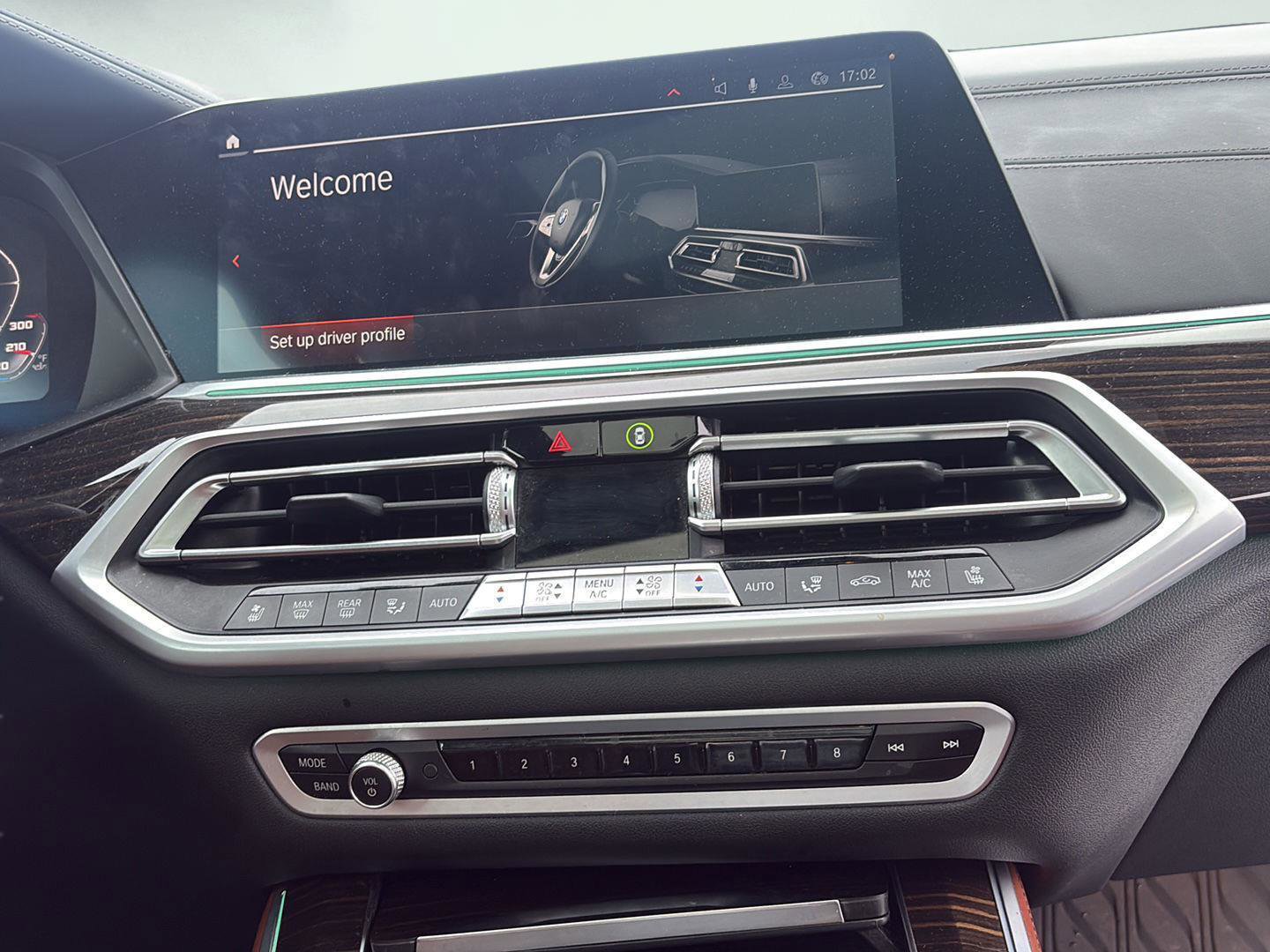 Used 2021 BMW X5 M50i w/ Executive Package AWD/4WD image 18