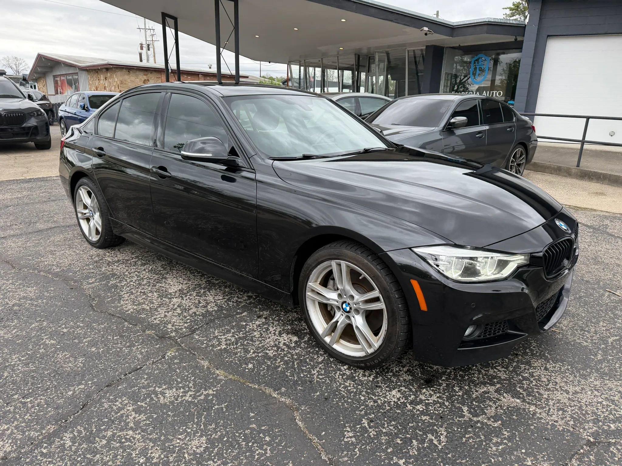 Used 2017 BMW 340i xDrive Sedan AWD/4WD image 10