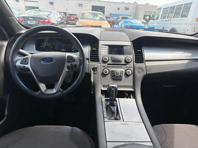 Used 2014 Ford Taurus SEL FWD image 18