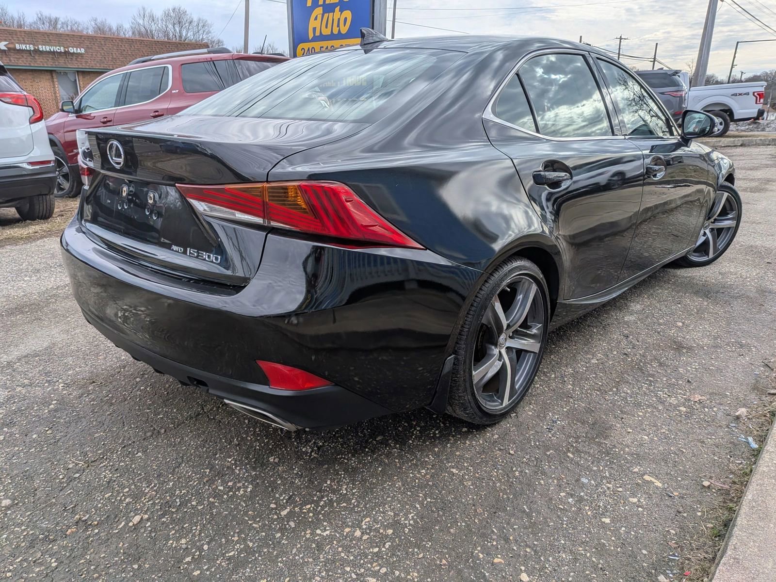 Used 2017 Lexus IS 300 AWD w/ Premium Package image 4