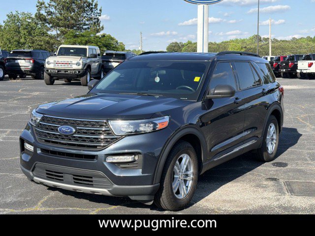 Used 2023 Ford Explorer XLT w/ Equipment Group 202A RWD image 3