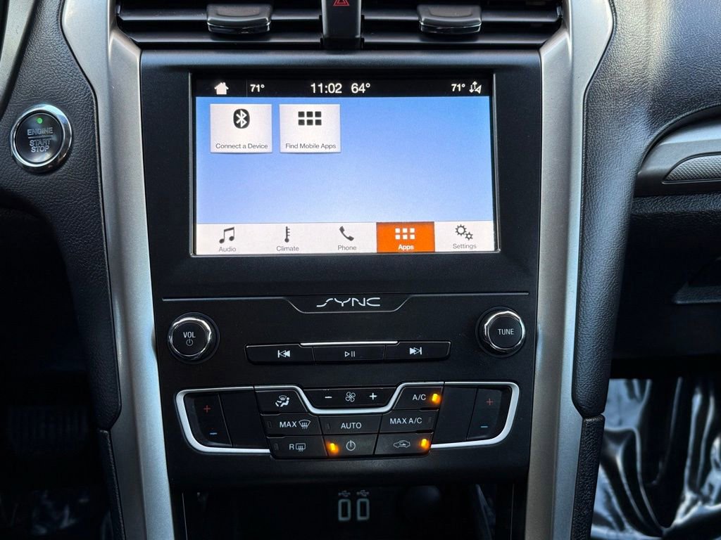 Used 2019 Ford Fusion SE FWD image 34