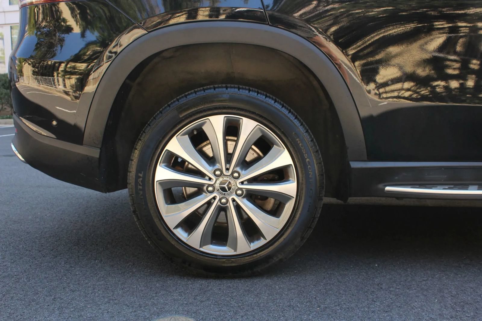 Used 2020 Mercedes-Benz GLE 350 4MATIC image 5