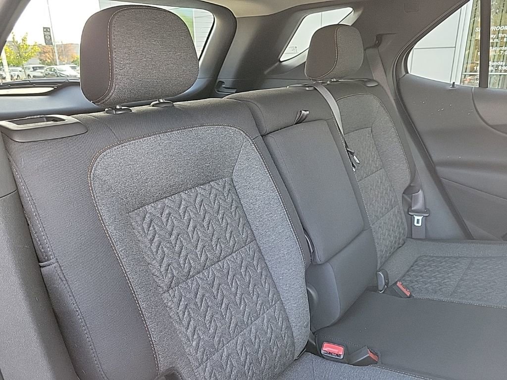 Used 2022 Chevrolet Equinox LT image 16