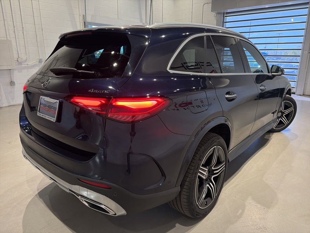 Used 2023 Mercedes-Benz GLC 300 4MATIC w/ AMG Line image 4