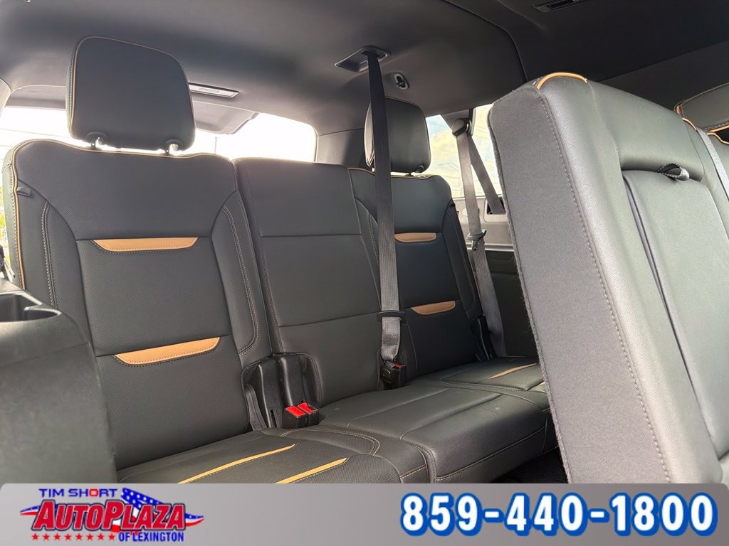 Used 2024 GMC Yukon XL AT4 w/ AT4 Premium Plus Package AWD/4WD image 43