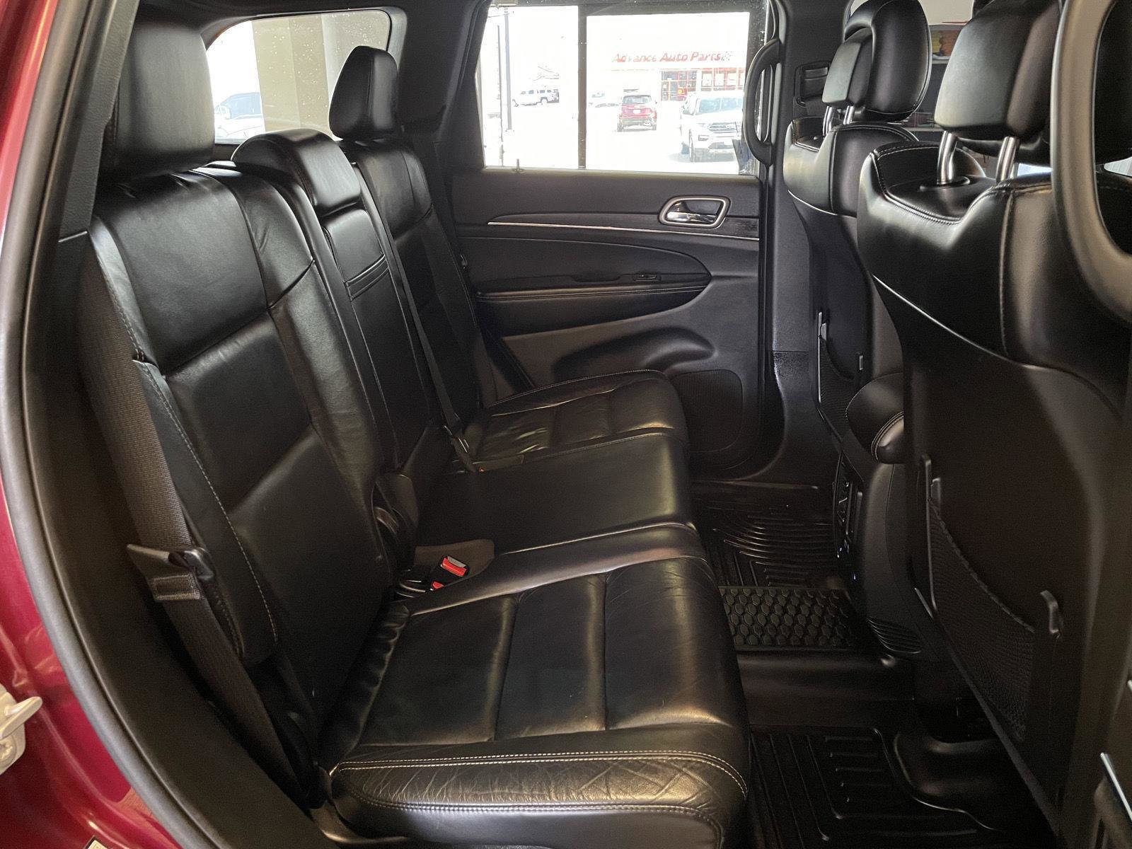 Used 2017 Jeep Grand Cherokee Limited image 24