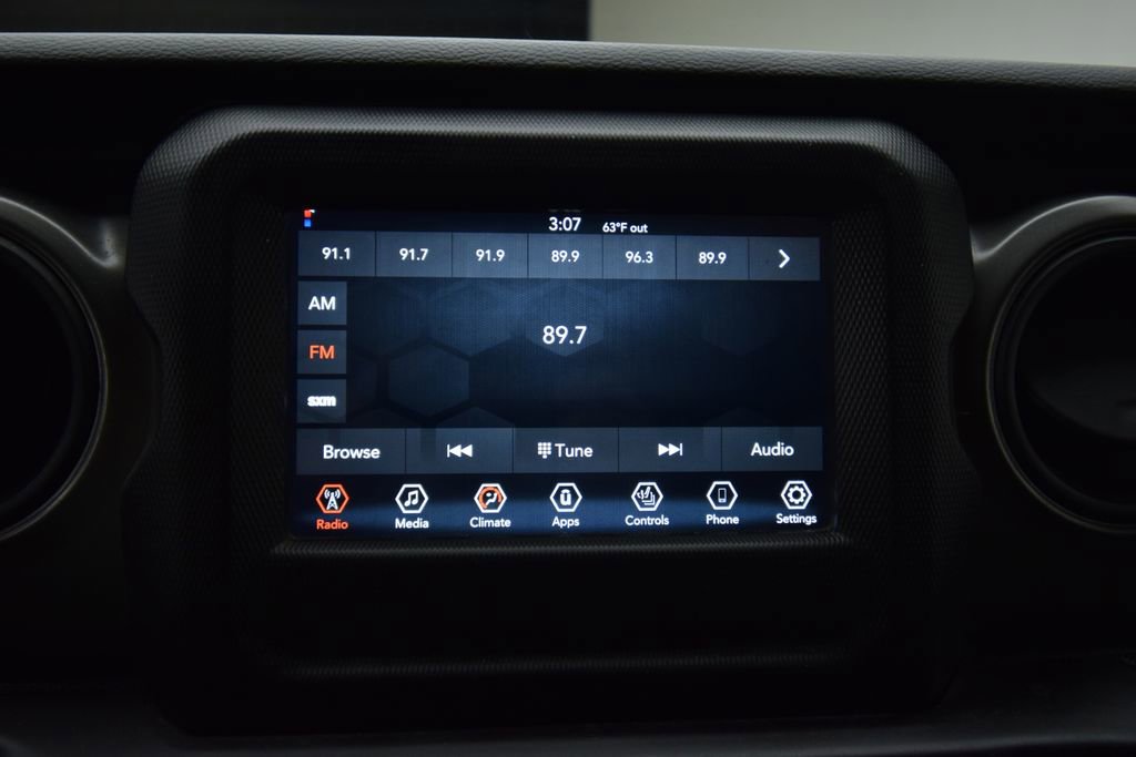 Used 2022 Jeep Wrangler Sport image 15