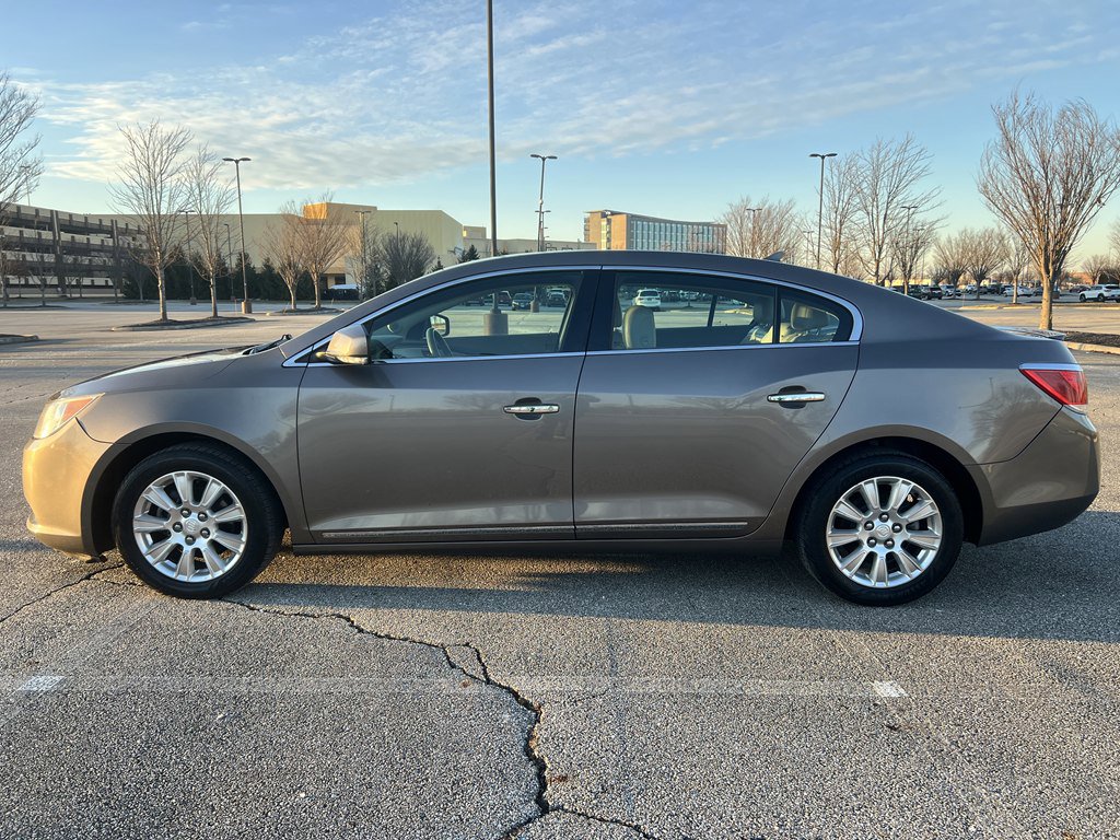 Used 2012 Buick LaCrosse Premium image 2