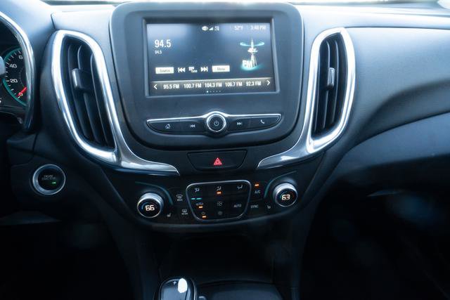 Used 2018 Chevrolet Equinox LT image 19