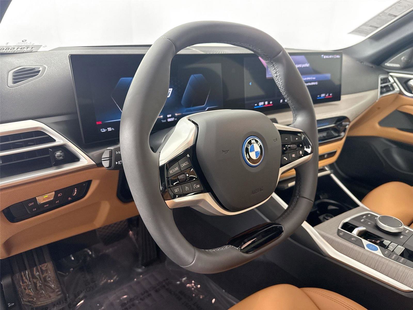 Used 2025 BMW i4 eDrive40 w/ Premium Package image 13