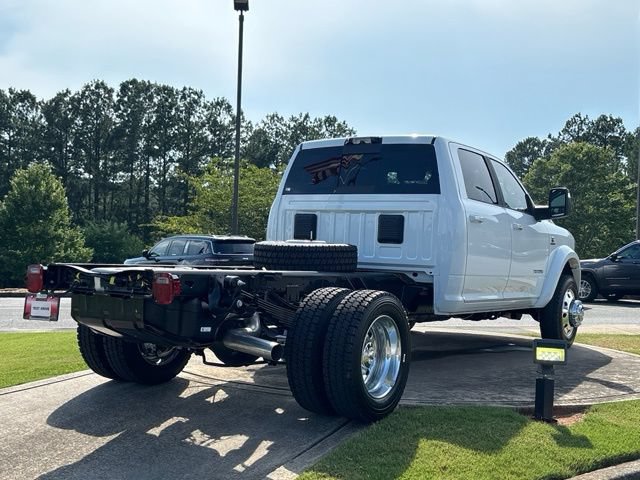 New 2026 RAM 4500 4x4 Crew Cab DRW w/ Laramie Trim Package image 7