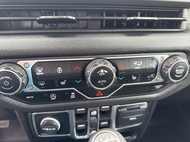 Used 2024 Jeep Wrangler Sport S image 24