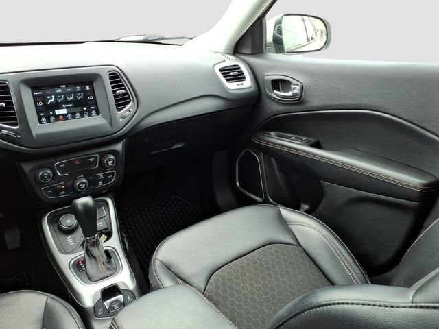 Used 2020 Jeep Compass Latitude w/ Popular Equipment Group image 13