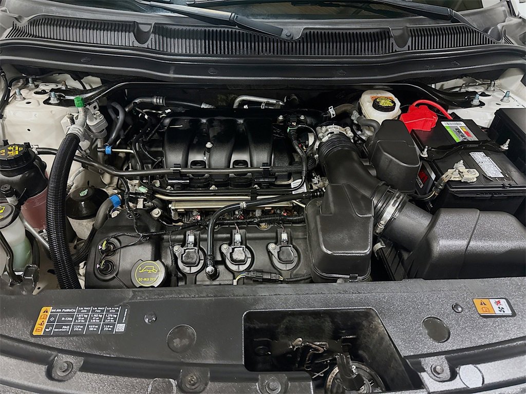 Used 2019 Ford Explorer Limited w/ Limited Luxury Package image 38