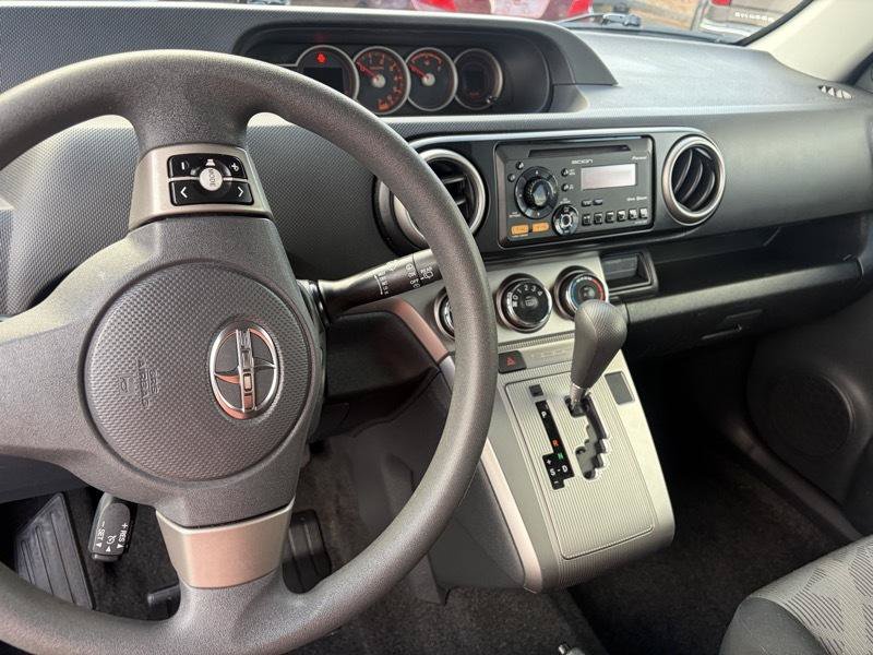 Used 2013 Scion xB FWD image 12