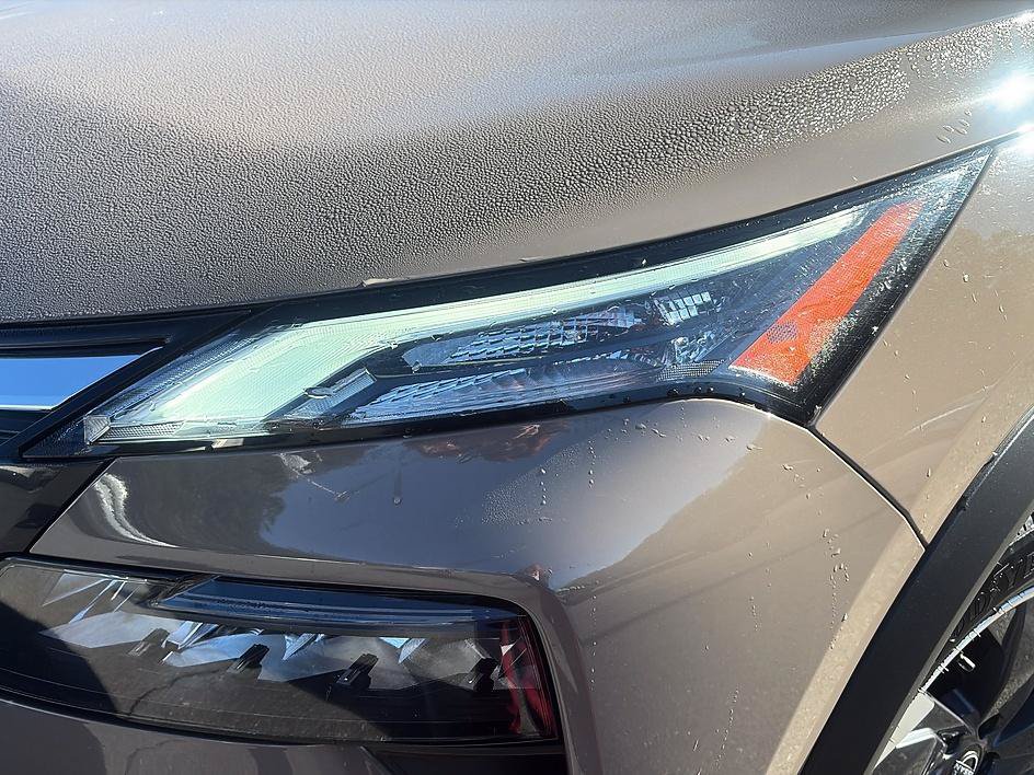 Certified 2025 Nissan Rogue SV AWD/4WD image 24