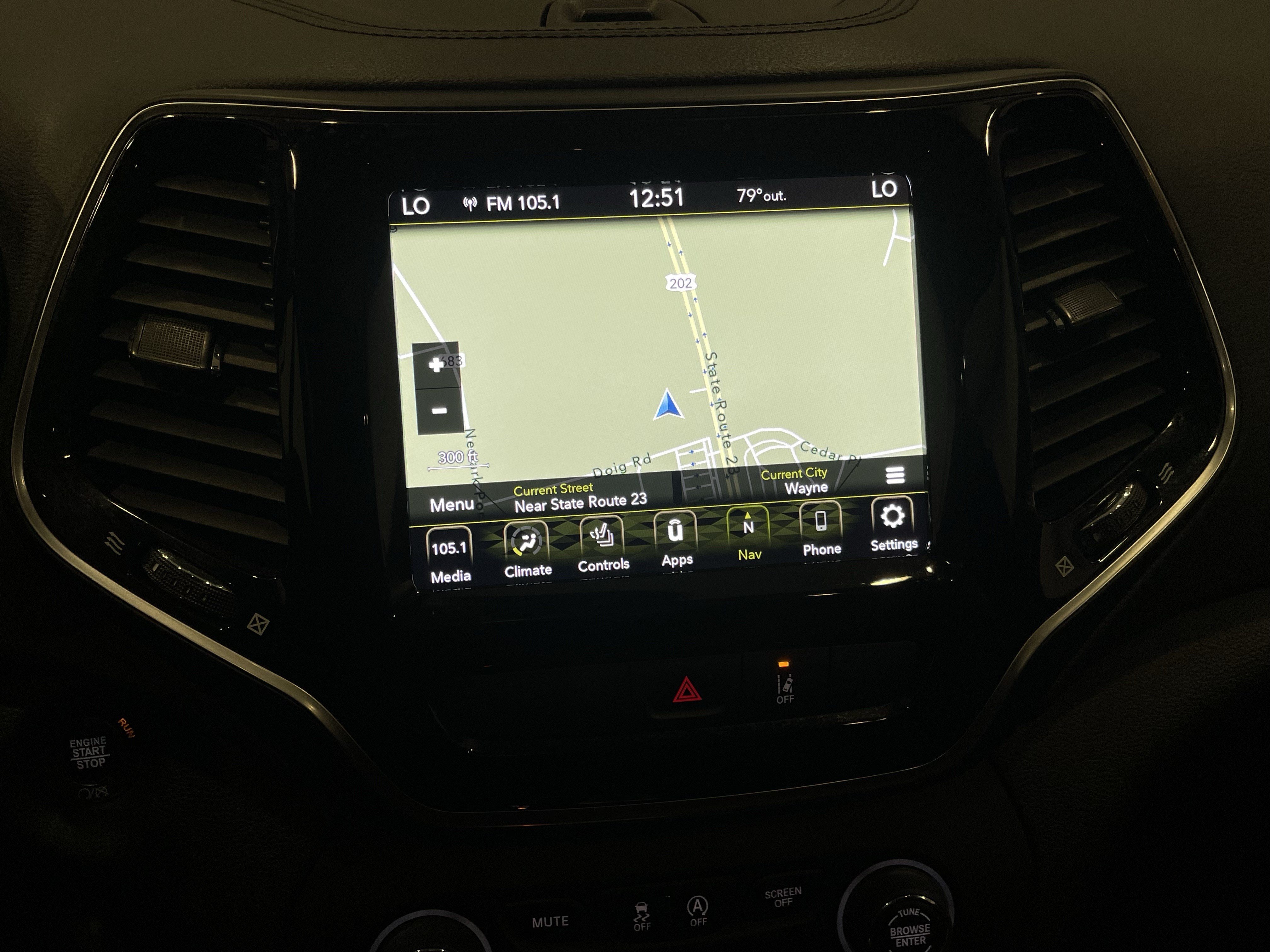 Used 2022 Jeep Cherokee Limited w/ Elite Package AWD/4WD image 22