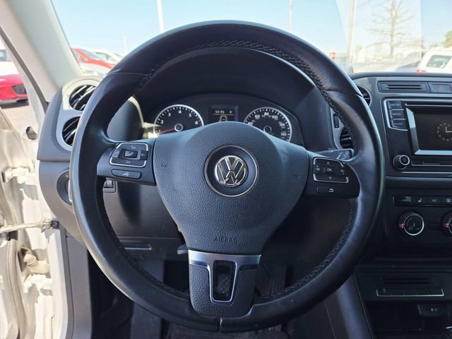 Used 2016 Volkswagen Tiguan S image 6