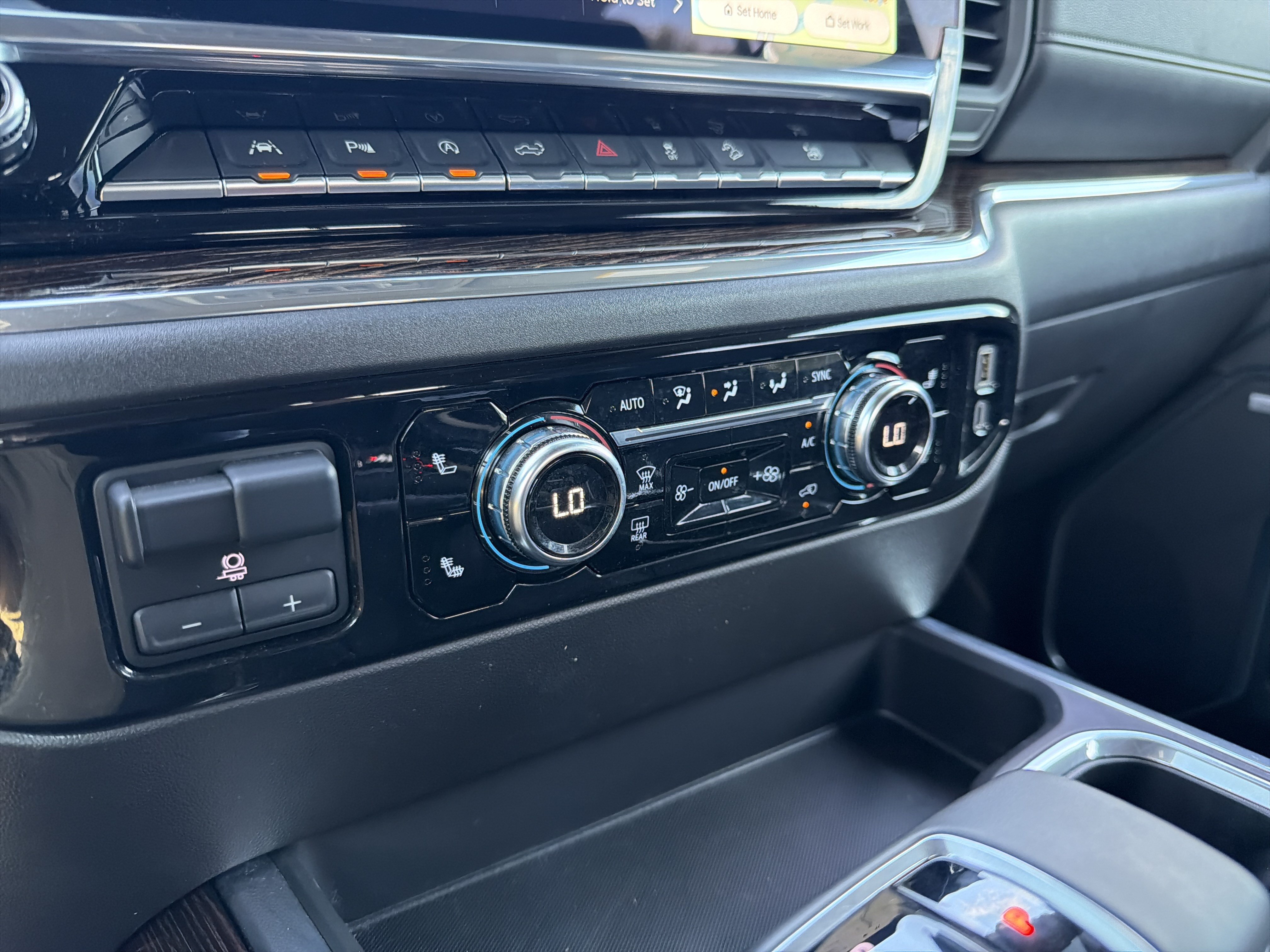 Certified 2025 GMC Sierra 1500 Elevation w/ Elevation Premium Package AWD/4WD image 27
