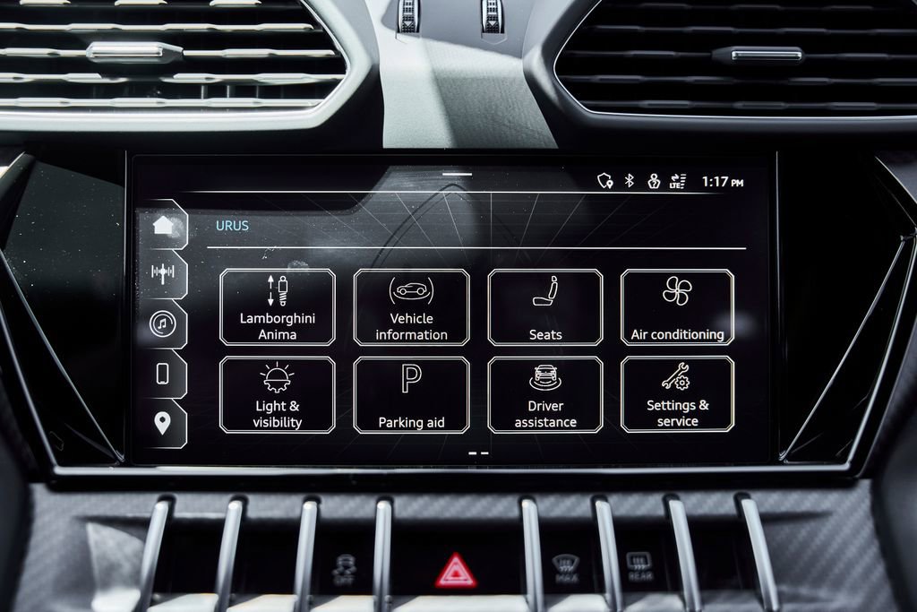 Used 2024 Lamborghini Urus Performante AWD/4WD image 87