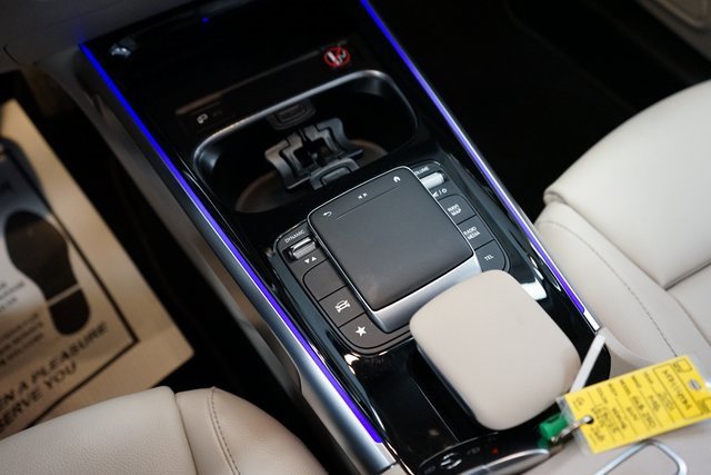 Used 2021 Mercedes-Benz GLB 250 GLB 250 image 36