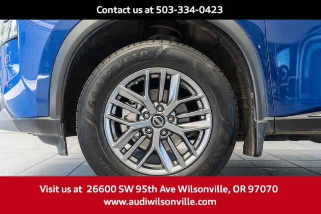 Used 2023 Nissan Rogue S AWD/4WD image 7
