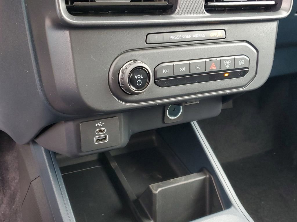 New 2026 Ford Maverick XL image 18