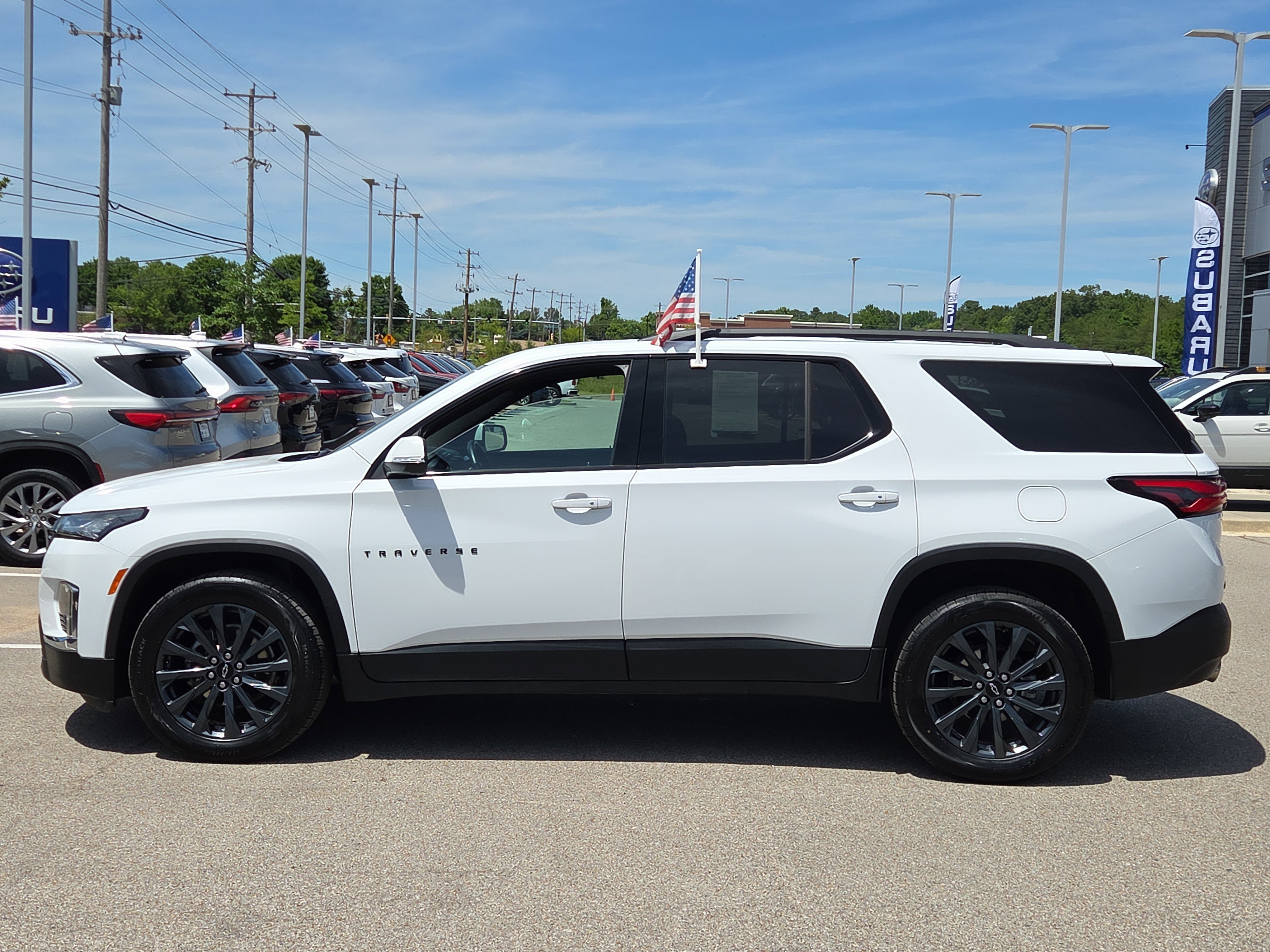Used 2023 Chevrolet Traverse RS w/ LPO, Floor Liner Package FWD image 6