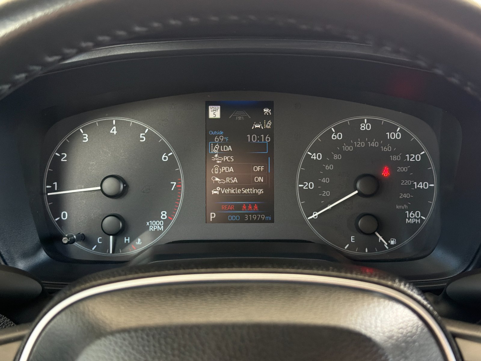 Used 2025 Toyota Corolla SE FWD image 21