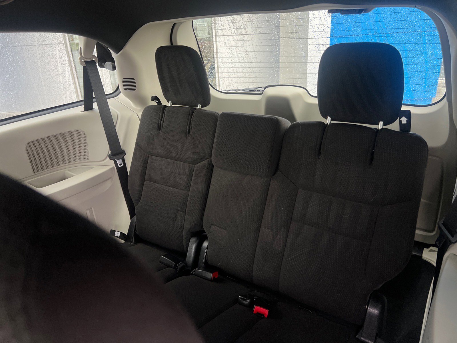 Used 2014 Dodge Grand Caravan SE FWD image 10