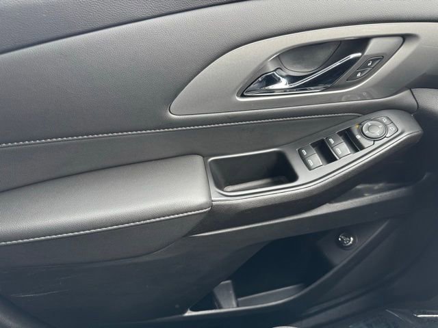 Certified 2023 Chevrolet Traverse LT image 30