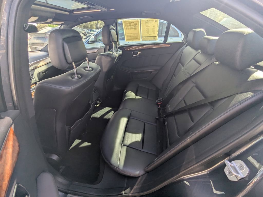Used 2013 Mercedes-Benz E 400 Sport Sedan image 25