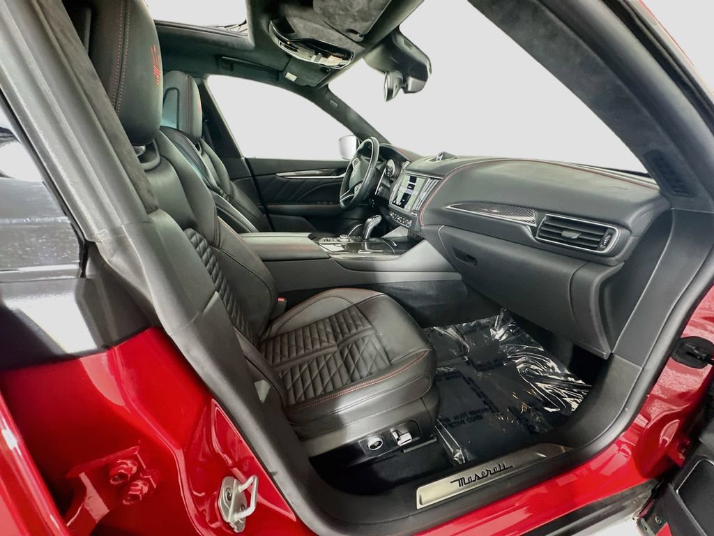 Used 2022 Maserati Levante F Tributo AWD/4WD image 30