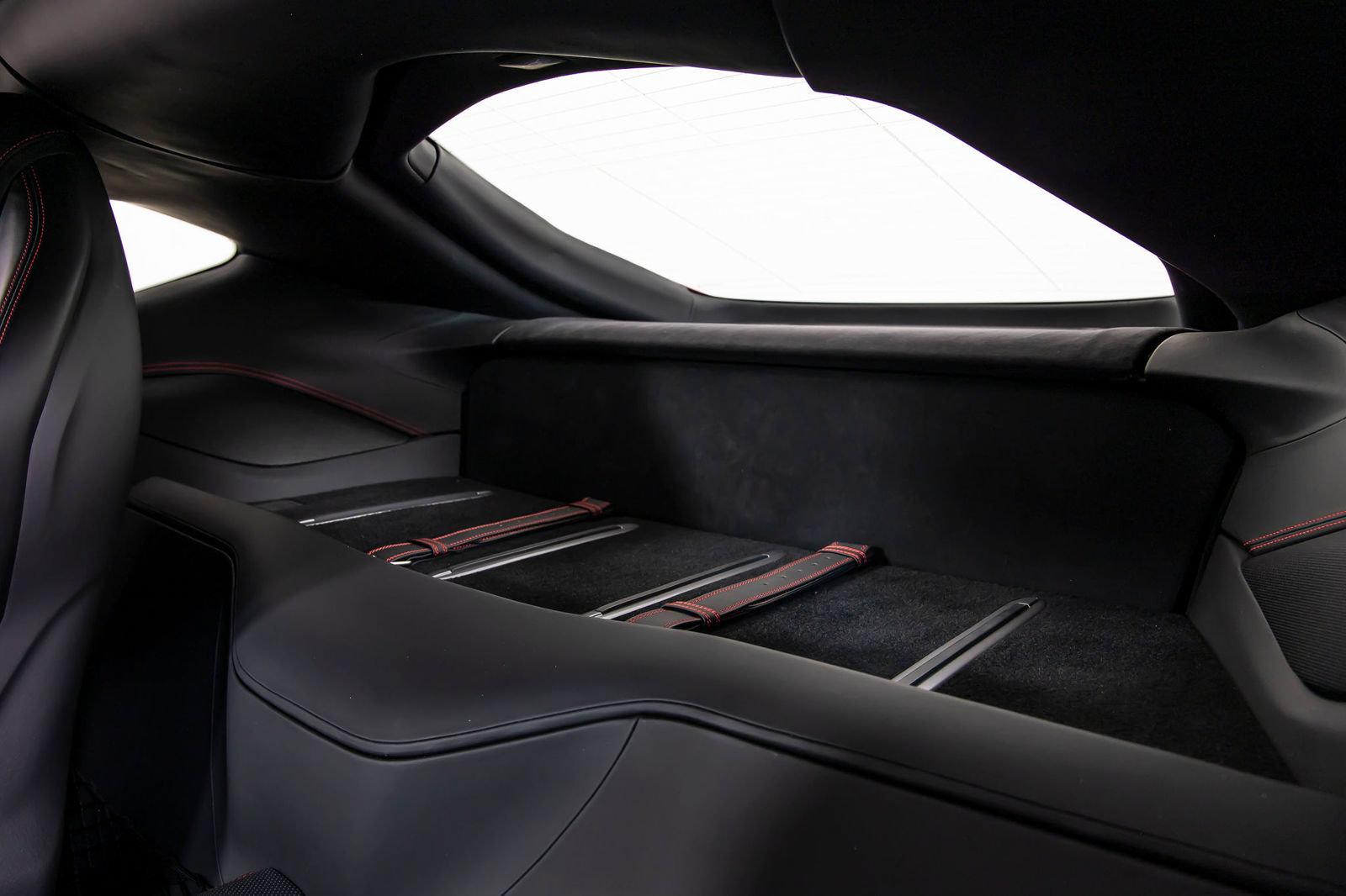 Certified 2018 Ferrari 812 Superfast RWD image 16