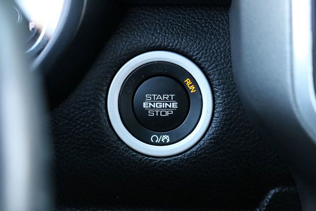 Used 2020 RAM 1500 Laramie w/ Sport Appearance Package image 13