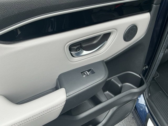 Used 2025 Honda Pilot Touring image 21