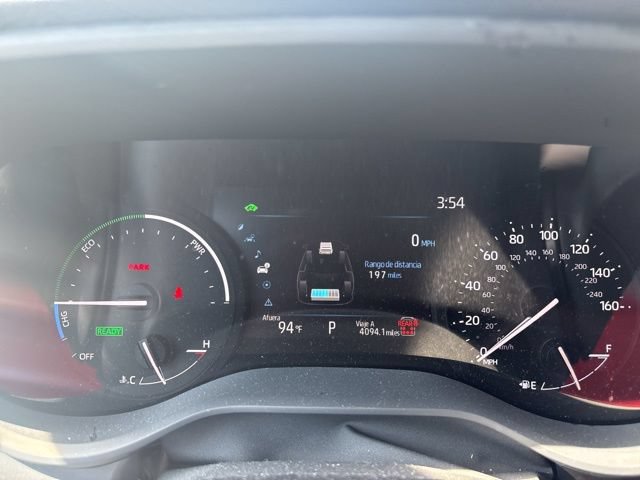 Used 2025 Toyota Sienna XLE AWD/4WD image 9
