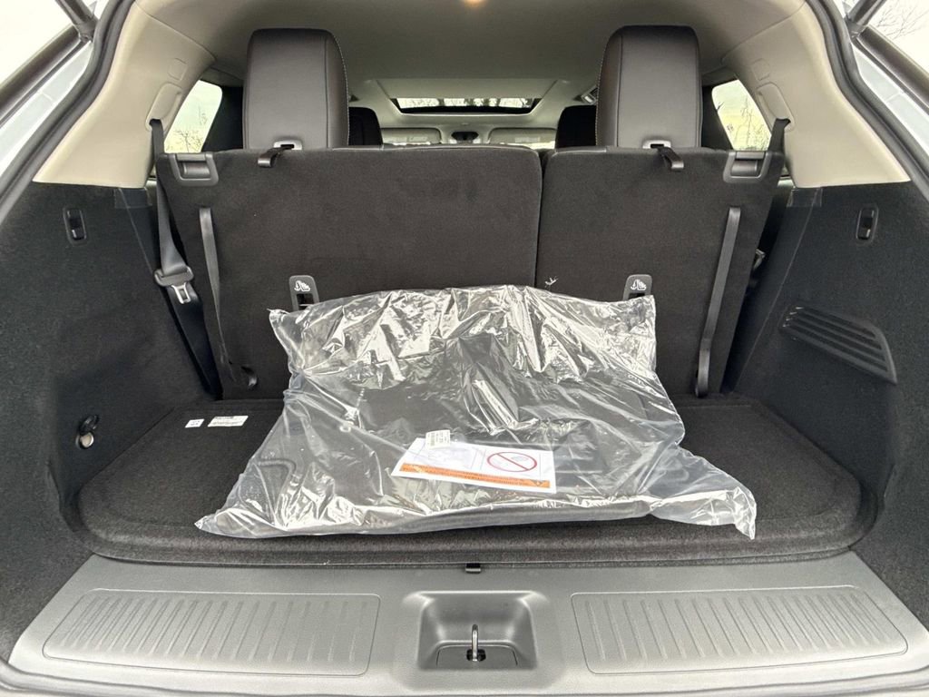 New 2026 INFINITI QX60 Luxe image 21