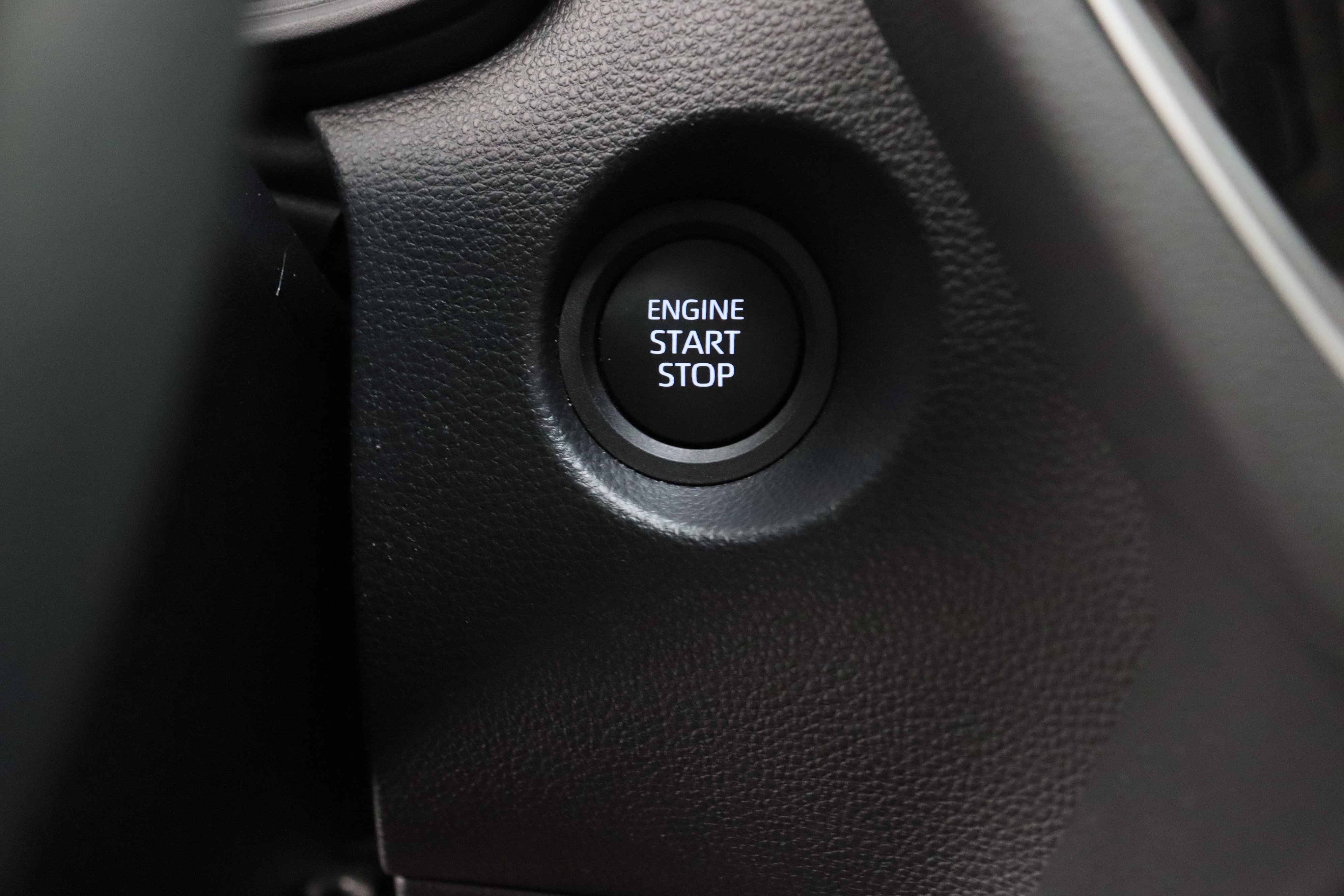 Certified 2026 Toyota Corolla Cross LE FWD image 17