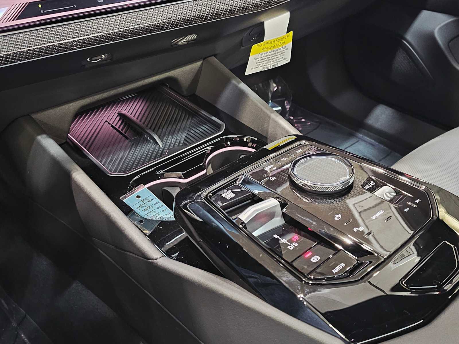 New 2026 BMW 550e xDrive w/ Premium Package image 17