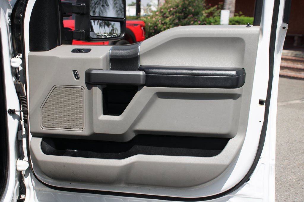 Used 2019 Ford F350 XLT image 34