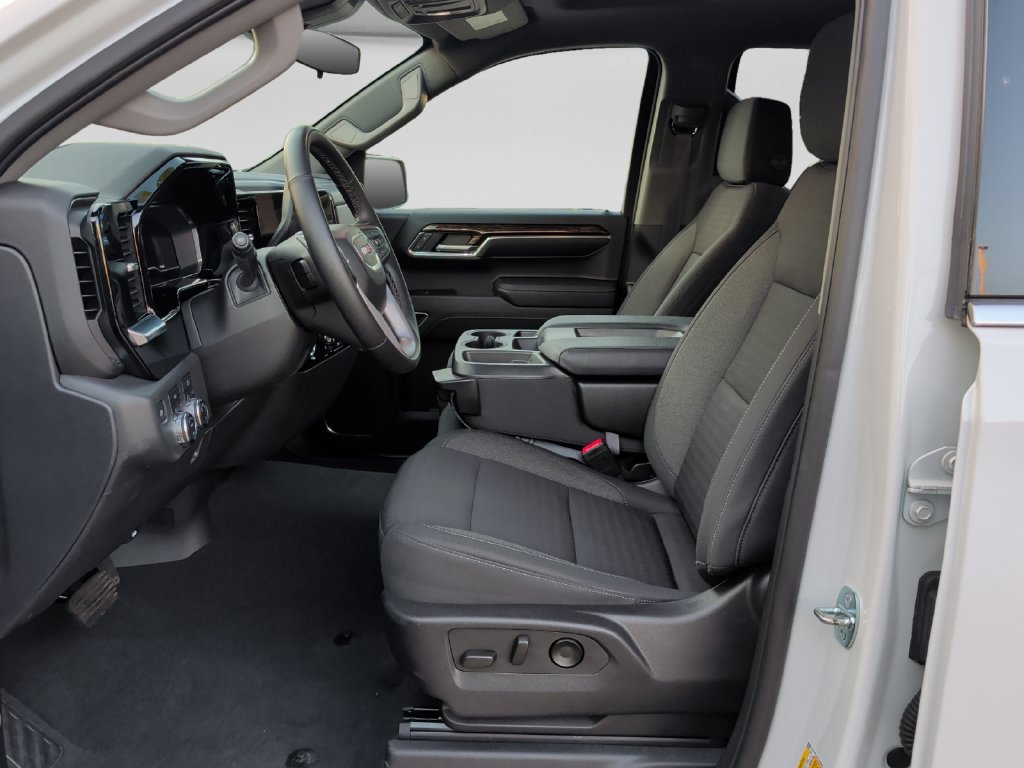 Used 2023 GMC Sierra 1500 SLE AWD/4WD image 16