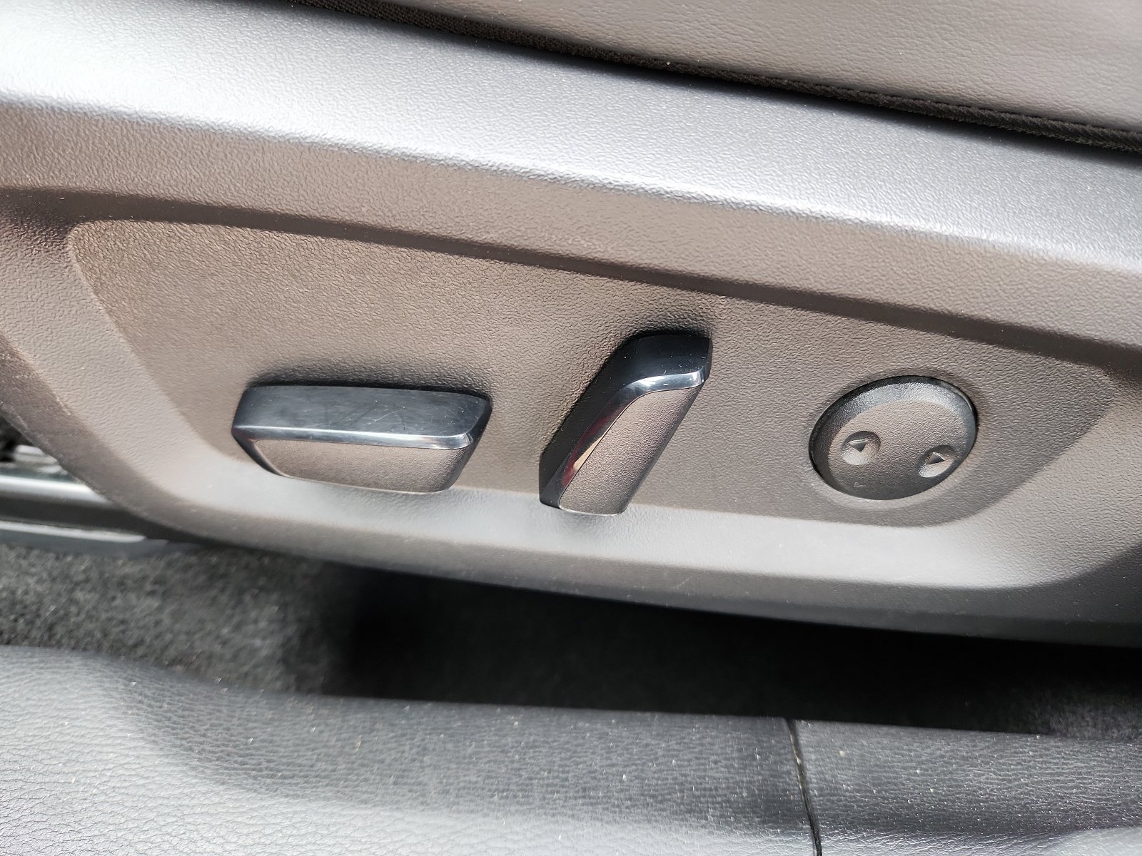 Used 2024 Mitsubishi Outlander SE image 12