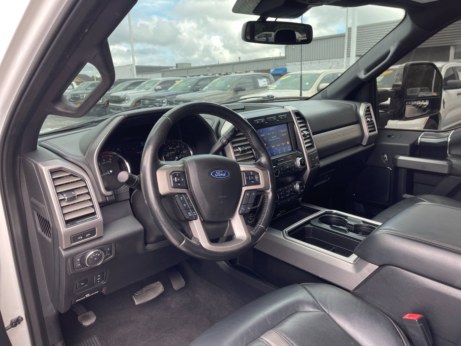 Used 2020 Ford F250 Platinum w/ FX4 Off-Road Package AWD/4WD image 11